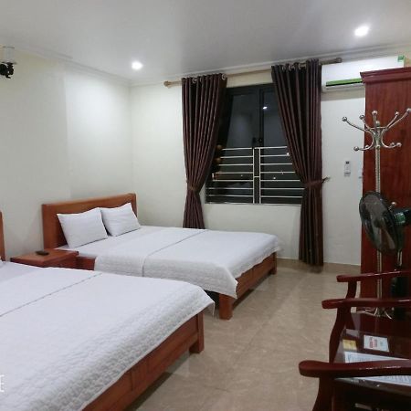Guesthouse Anh Khang Ha Long Exteriör bild